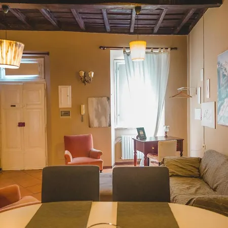 Apartment Casetta Campo De Fiori *